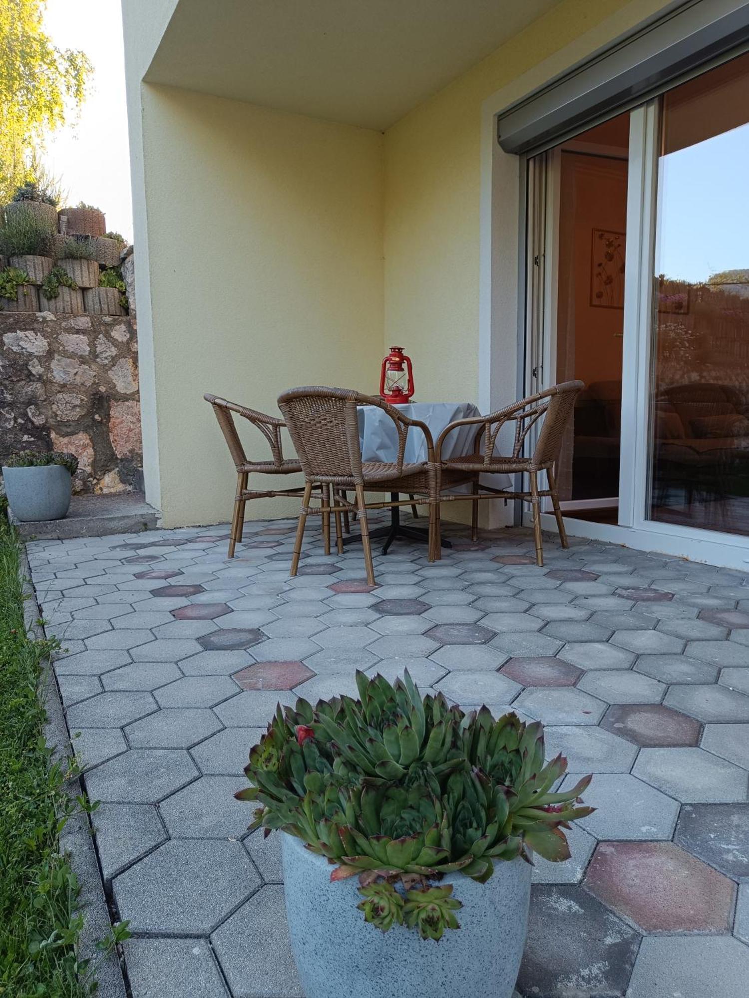 Ella Ferienwohnung Arnoldstein Buitenkant foto